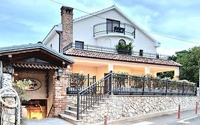 Bracera Inn